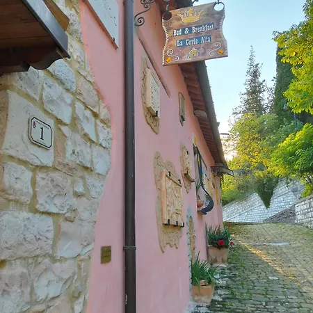 בית הארחה La Corte Alta 3*
